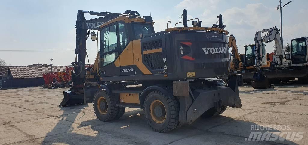 Volvo EW 160 E 轮式挖掘机