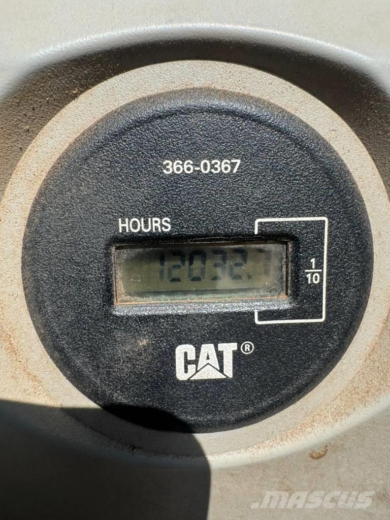 CAT 352 F 履带挖掘机