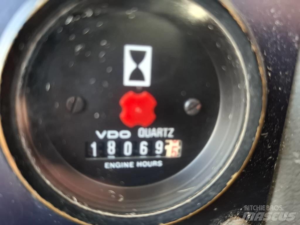 Volvo L70B 轮式装载机