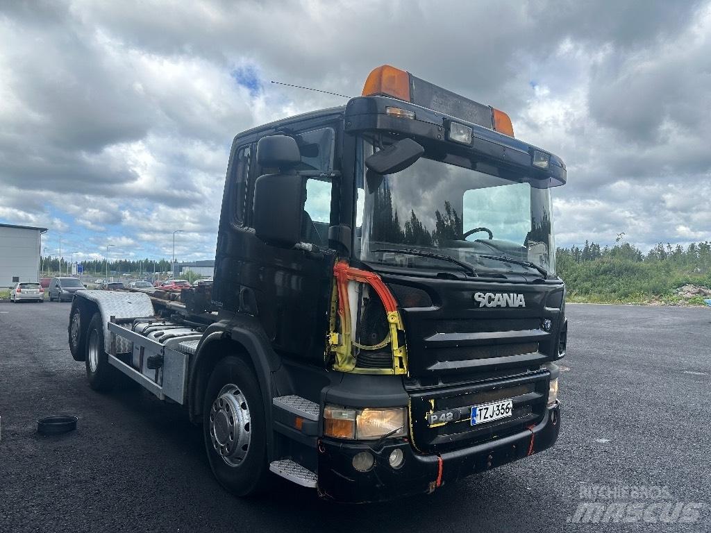 Scania P420 6x2*4 工程吊钩车