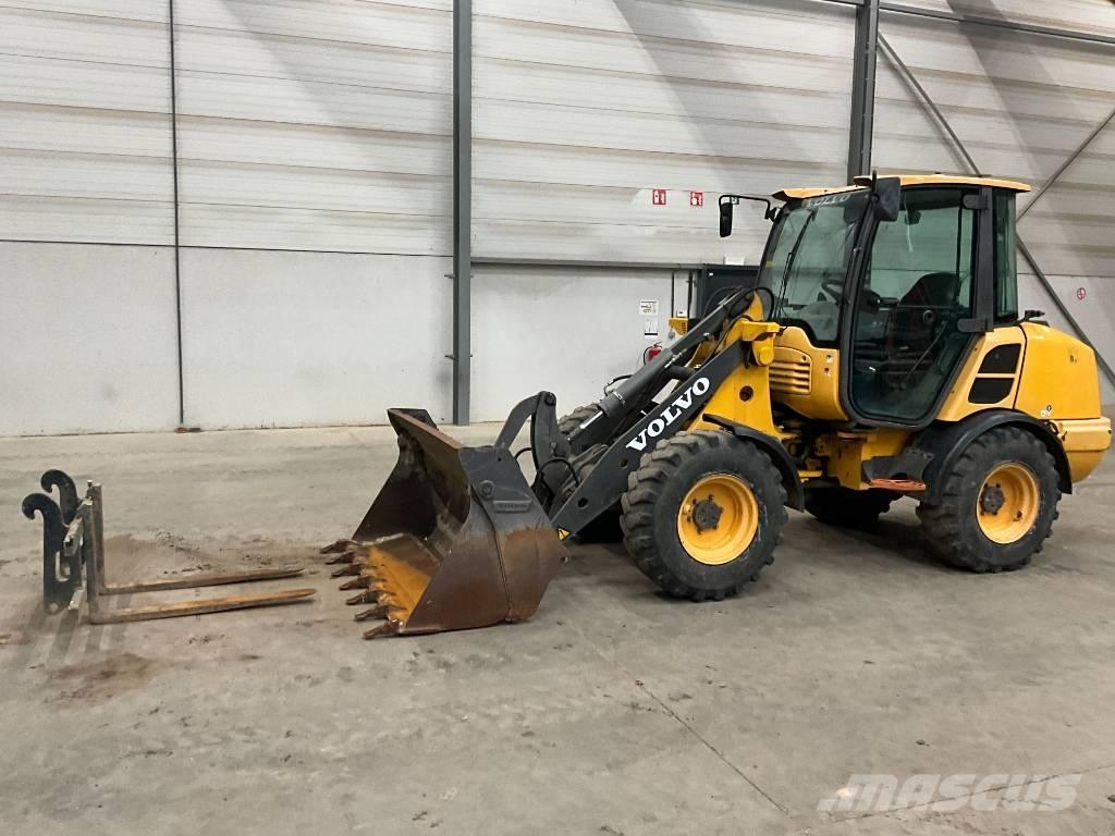 Volvo L 25 F 轮式装载机