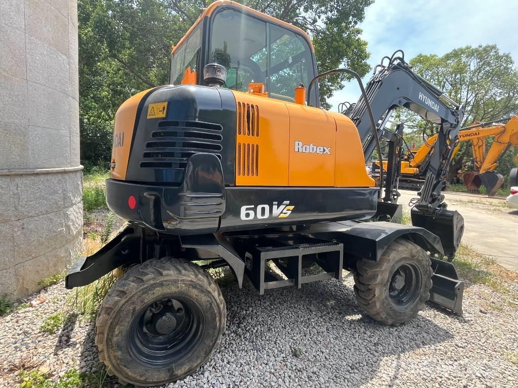 Hyundai Robex 60 VS 小型挖掘机