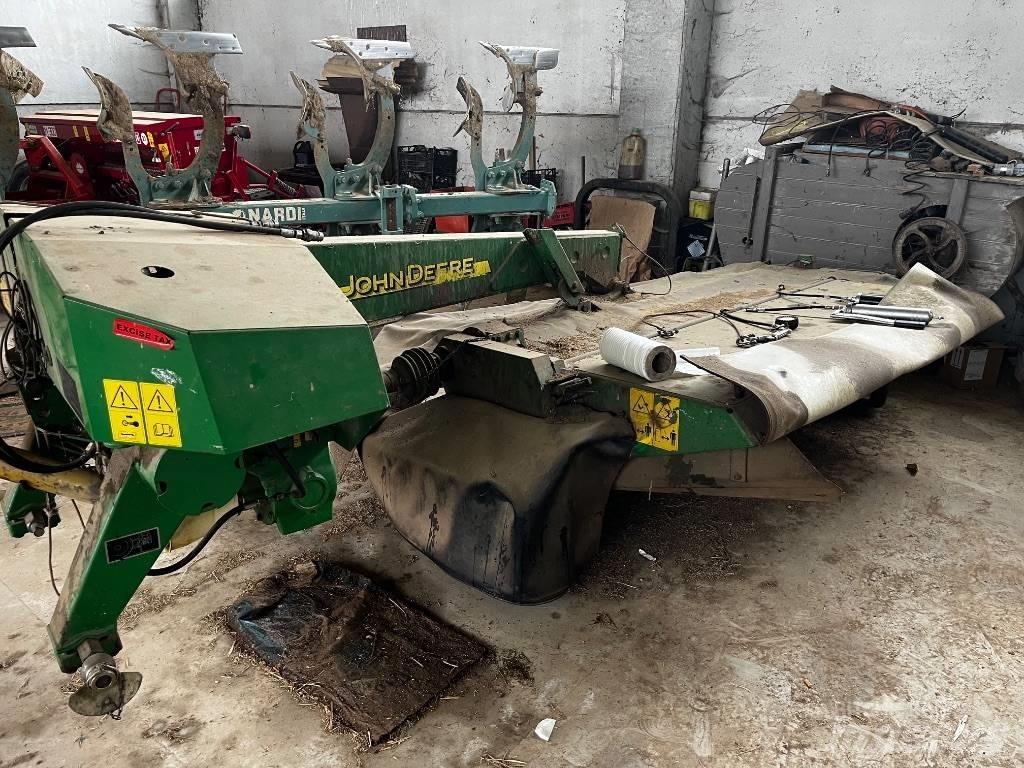 John Deere CC0324 割草调节装置