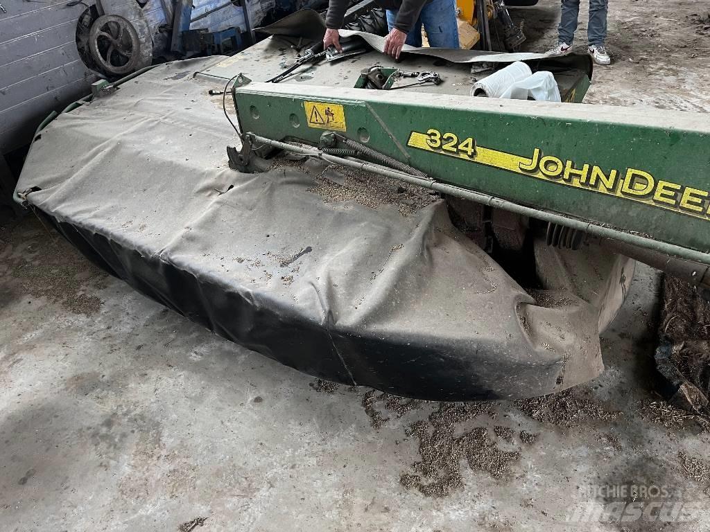 John Deere CC0324 割草调节装置