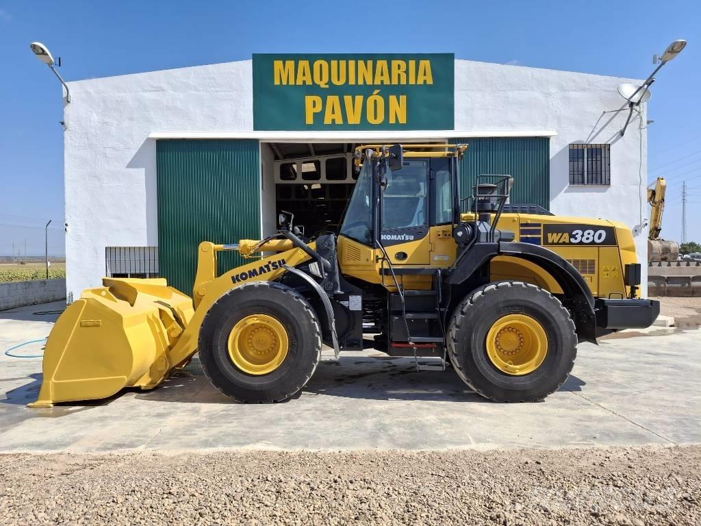 Komatsu WA 380-8 小型装载机