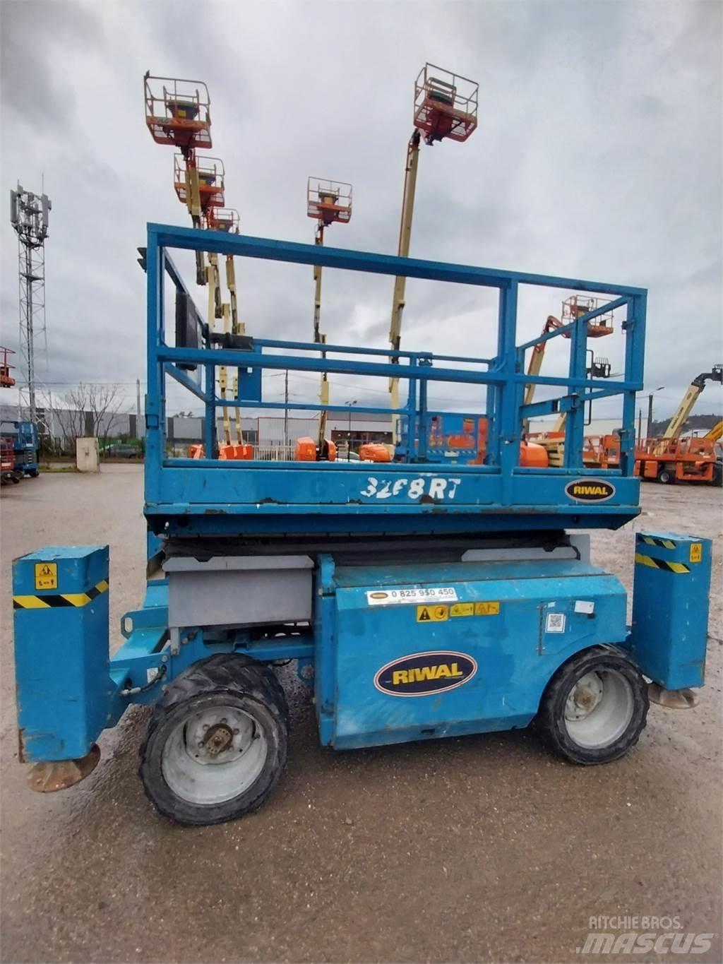 Genie GS3268RT 剪叉式升降机
