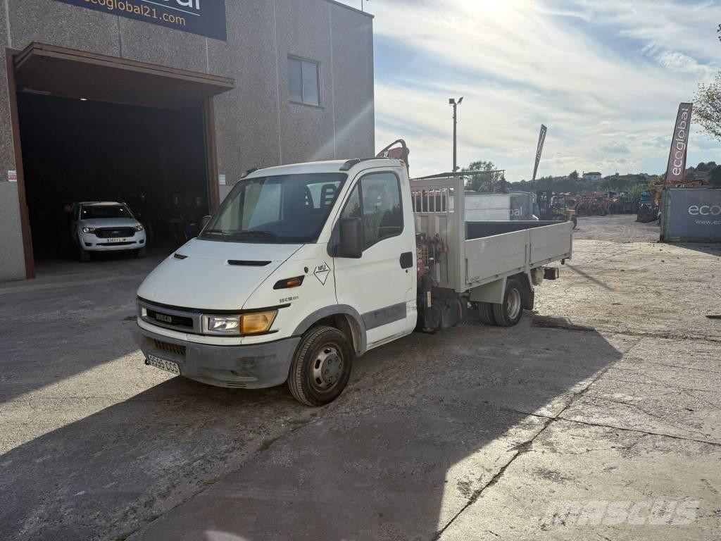 Iveco 35C 12 皮卡车
