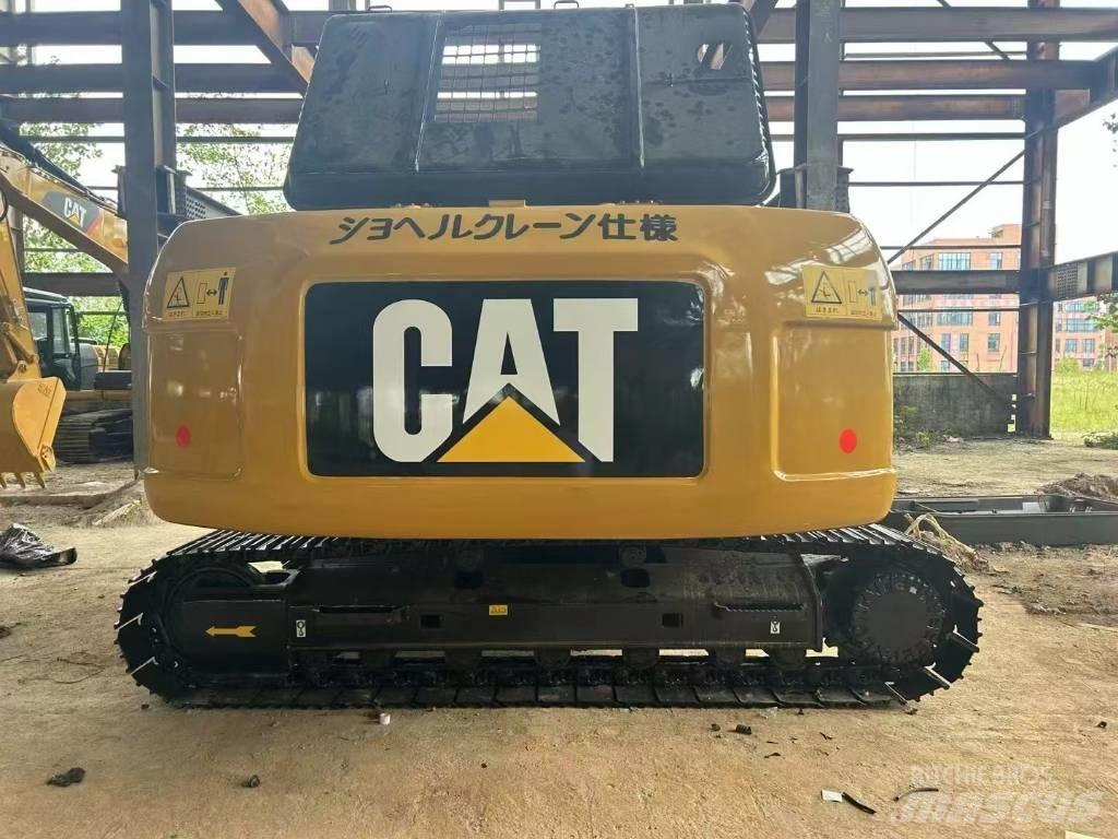 CAT 320 D2 履带挖掘机
