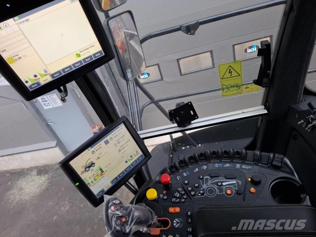 New Holland FR 920 自走式青贮饲料收割机