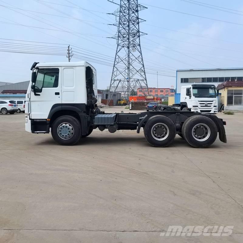 Howo 375 6x4 牵引车