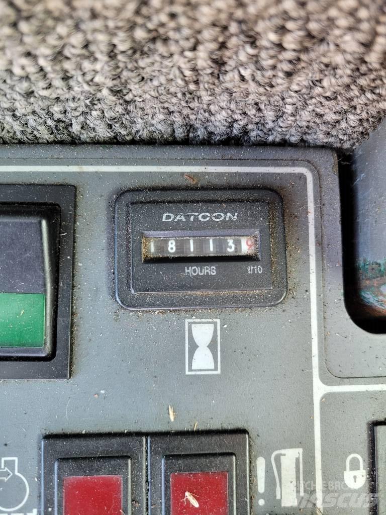 John Deere 853 伐木机
