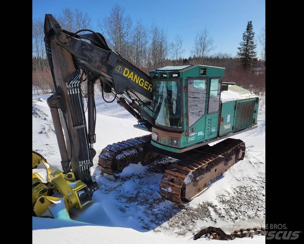 John Deere 853 伐木机