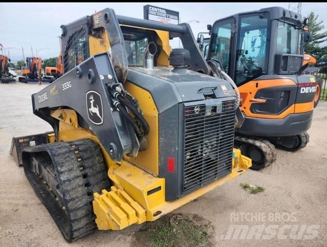 John Deere 333G 滑移装载机