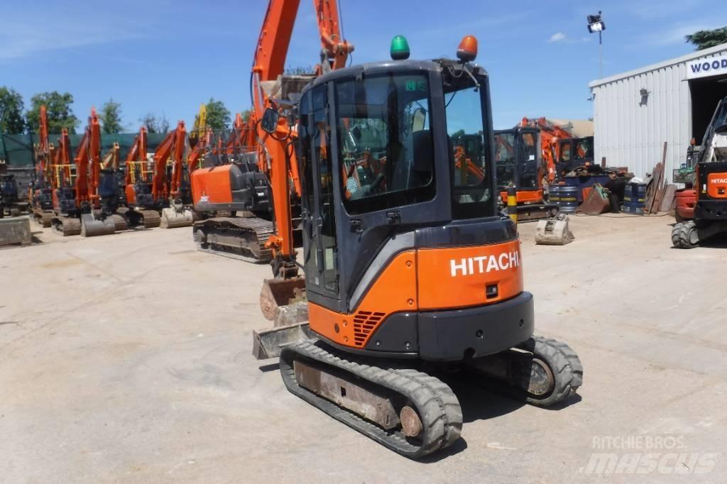 Hitachi ZX 29 U-3 小型挖掘机