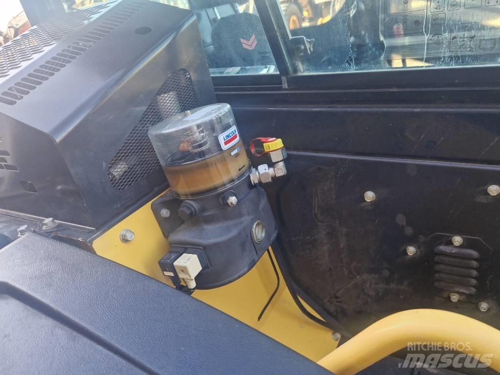 Yanmar VIO80 履带挖掘机