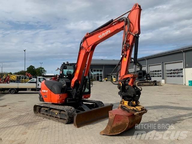 Kubota KX 080-4 中型挖掘机