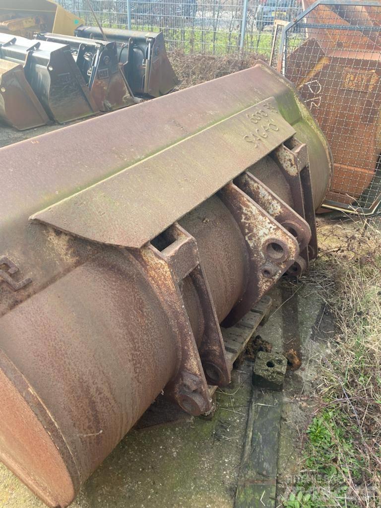 CAT 953 挖斗