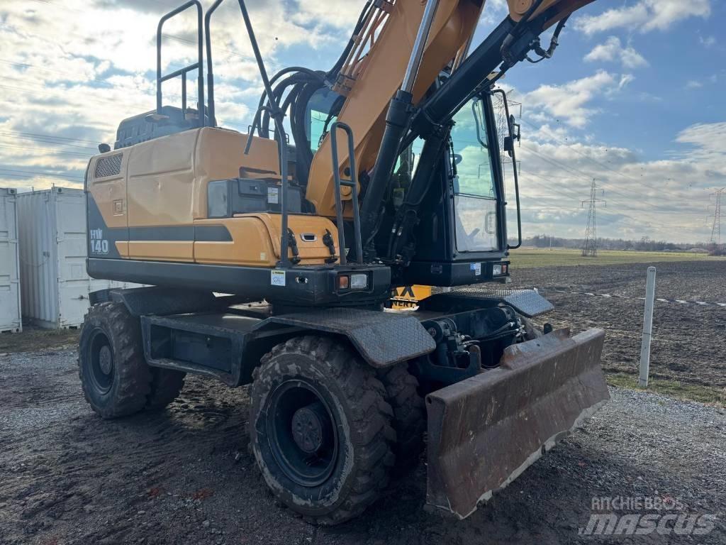 Hyundai HW140 轮式挖掘机