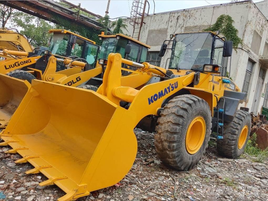 Komatsu WA 320-5 轮式装载机