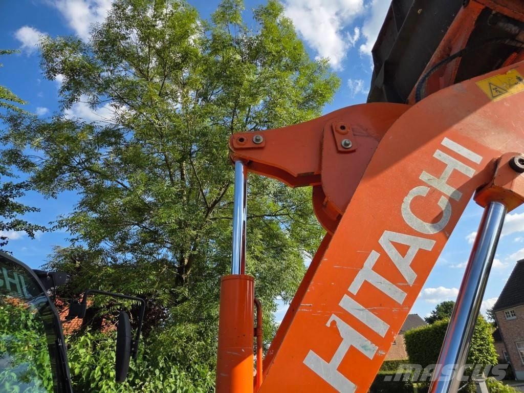 Hitachi ZW 75 轮式装载机