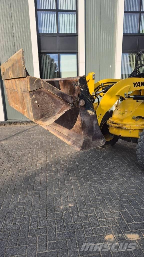 Yanmar V70s 轮式装载机