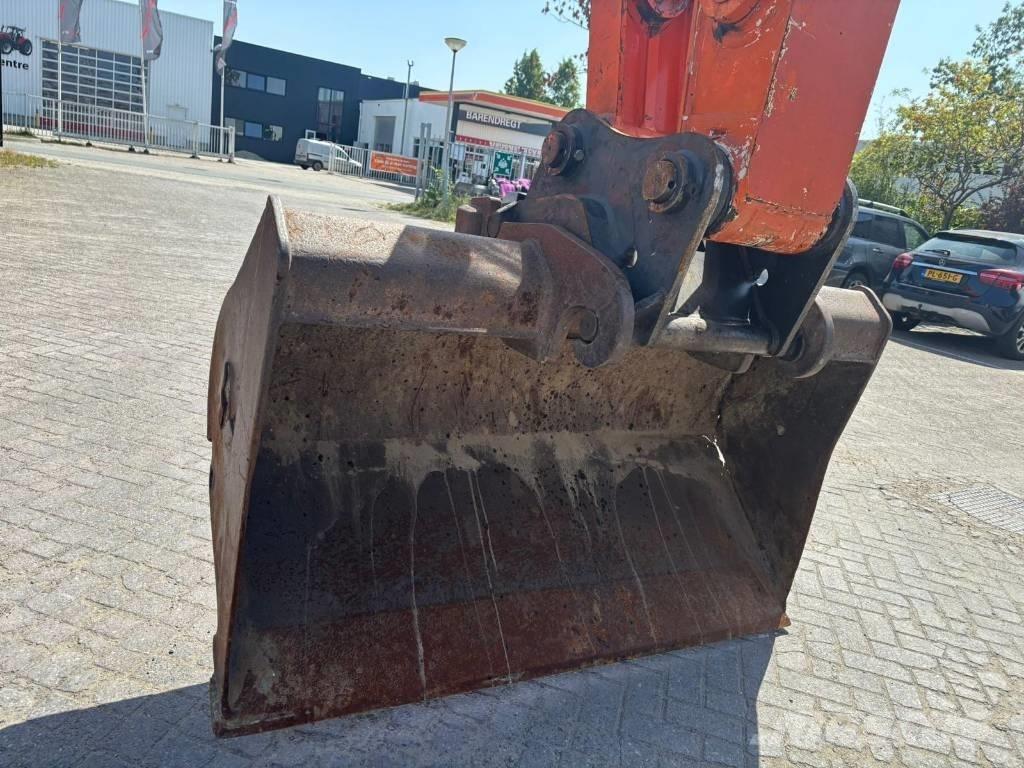 Hitachi ZX 170 W-3 轮式挖掘机