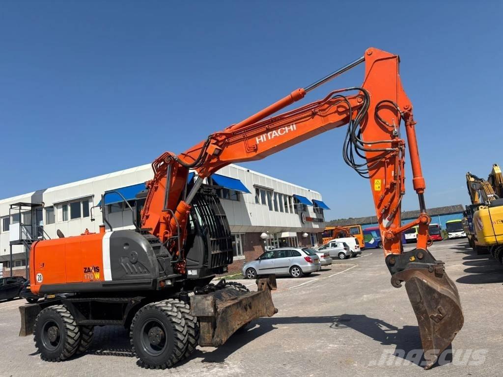 Hitachi ZX 170 W-3 轮式挖掘机