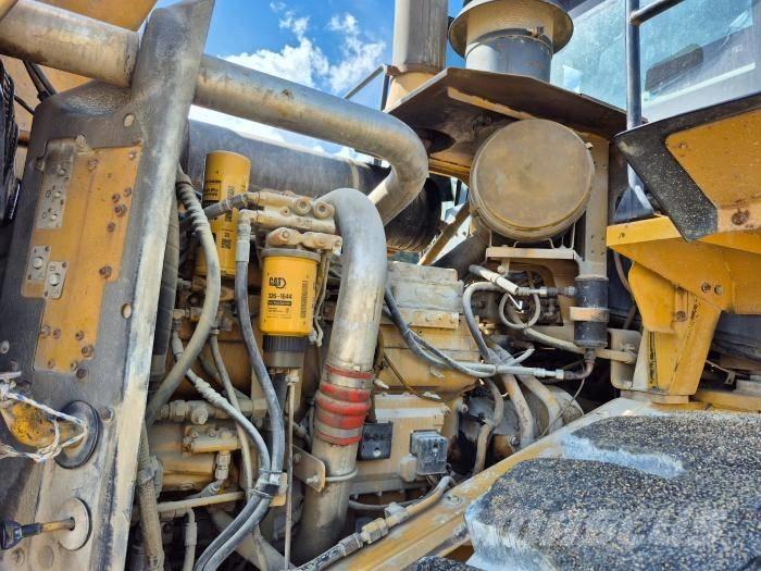 CAT 966G-2 轮式装载机