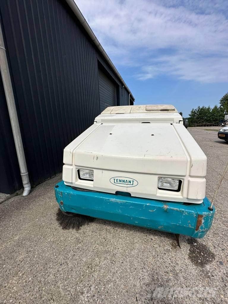 Tennant 8410 扫地机