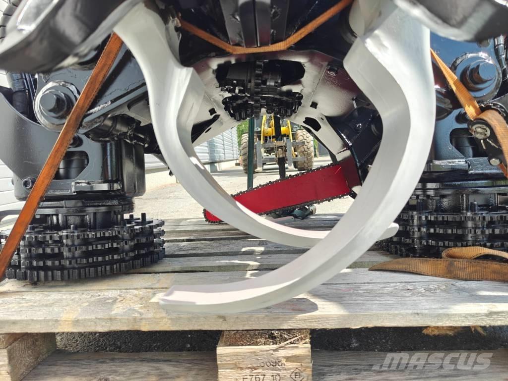 Komatsu C 93 收割机机箱