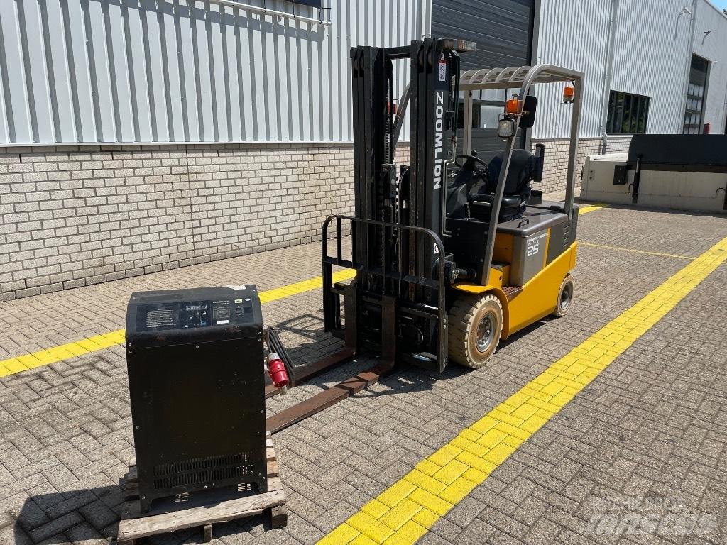 Zoomlion FB 25 Z 电动叉车