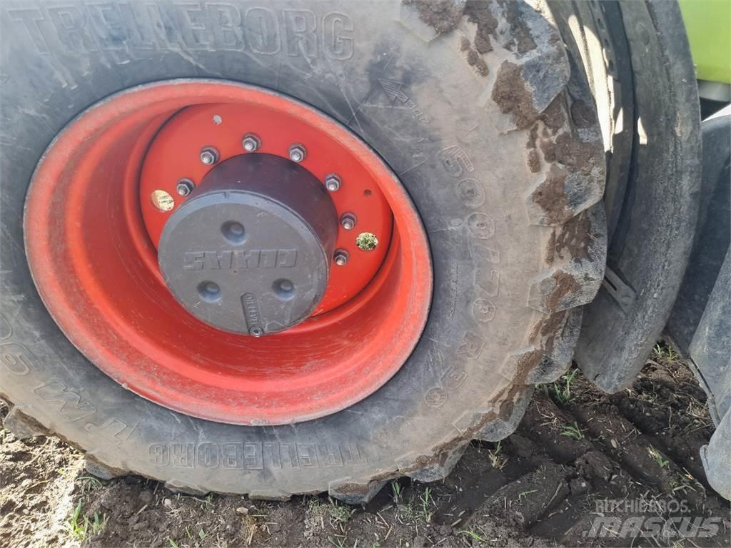 CLAAS Axion 850 拖拉机/农用车
