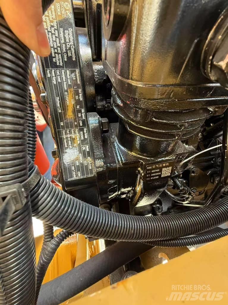 CAT 420 F 反铲装载机