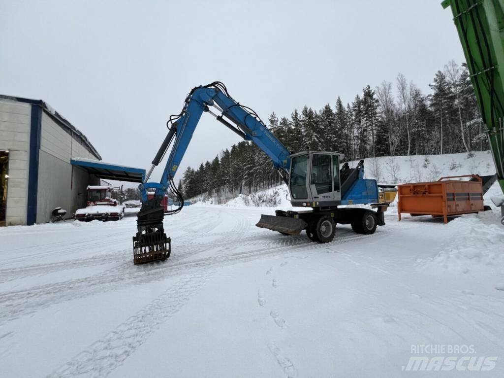 Fuchs MHL 320 工业挖掘机