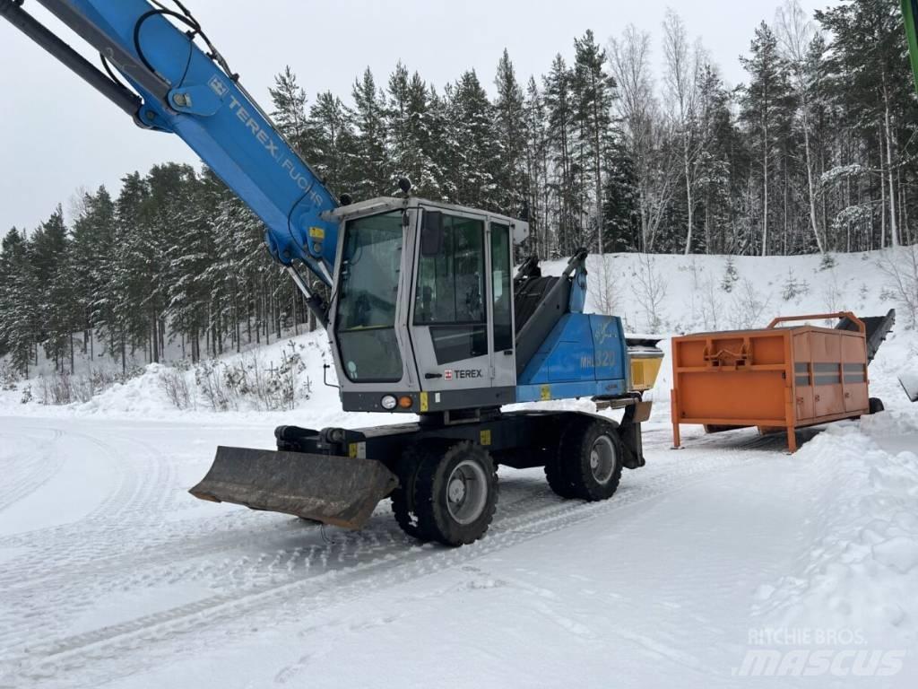 Fuchs MHL 320 工业挖掘机