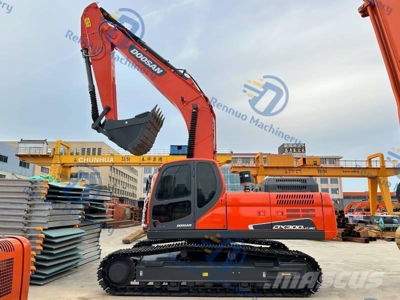 Doosan DX 300LC-9C 履带挖掘机
