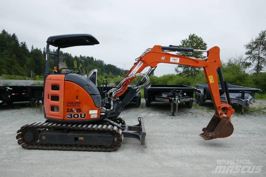Hitachi ZX 30 U-5 A 小型挖掘机