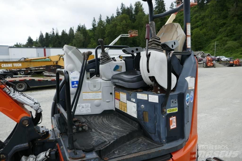 Hitachi ZX 30 U-5 A 小型挖掘机