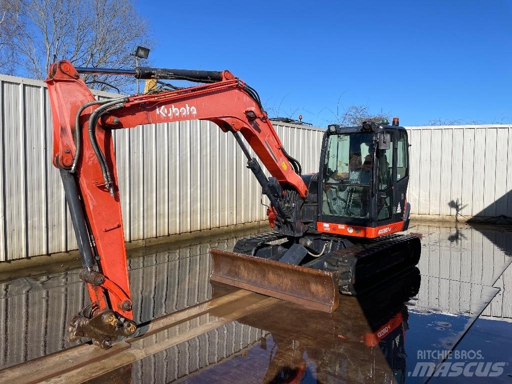 Kubota KX 080-4 中型挖掘机