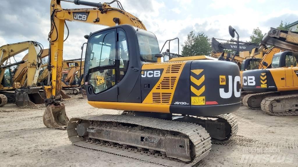 JCB JS 130 LC 履带挖掘机