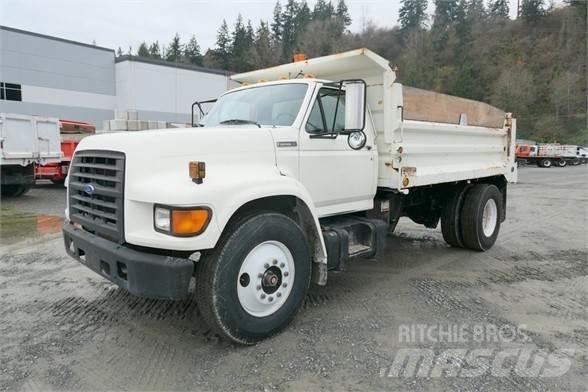 Ford F800 自卸式货车