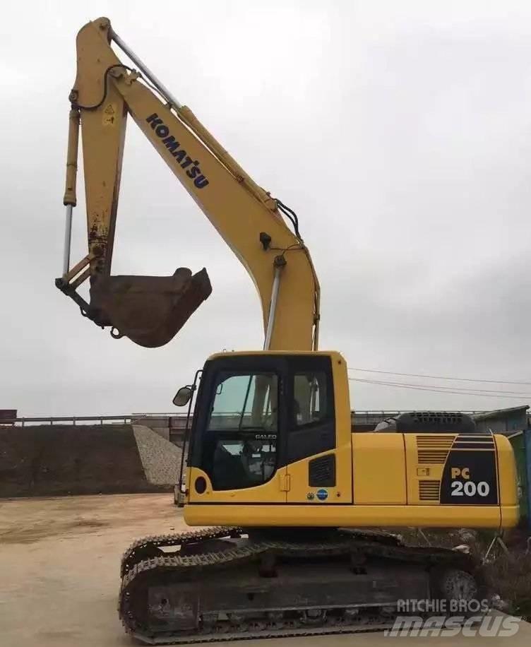 Komatsu pc200-8 履带挖掘机
