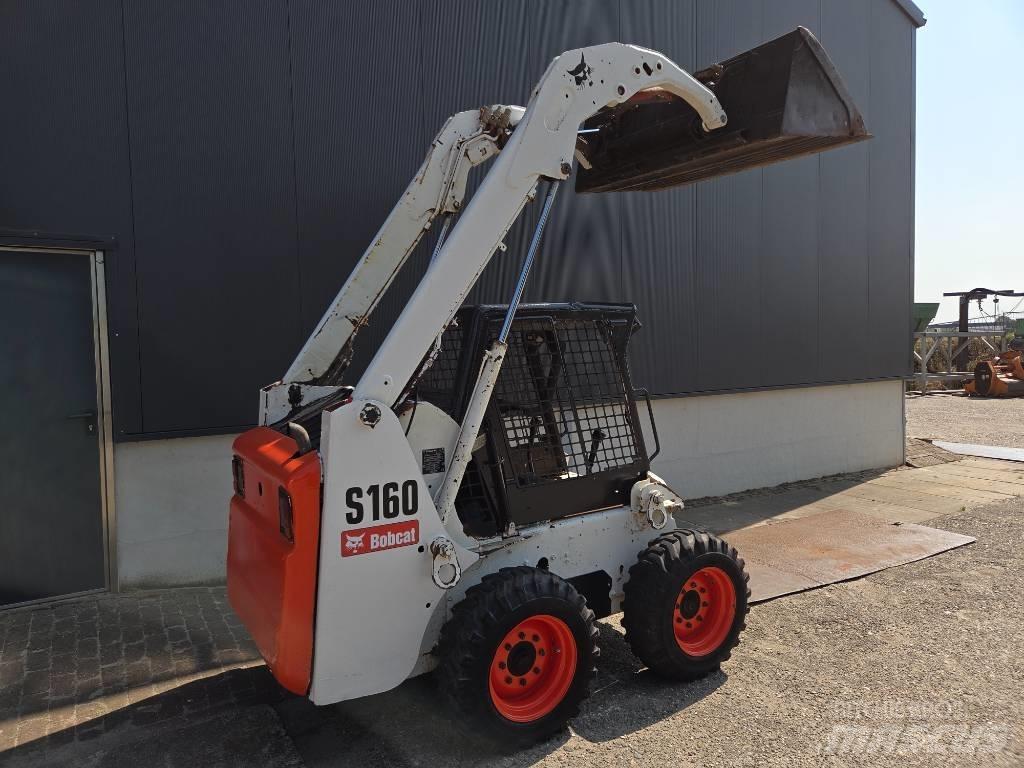 Bobcat S 160 滑移装载机