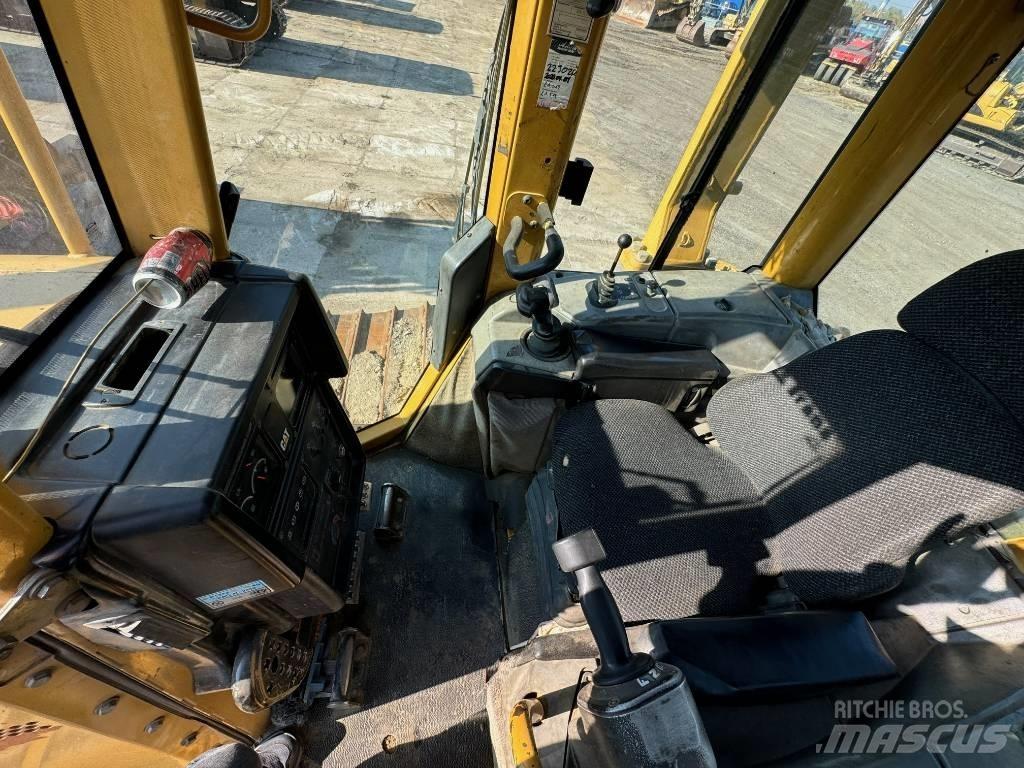 CAT D 6 N LGP 履带式推土机