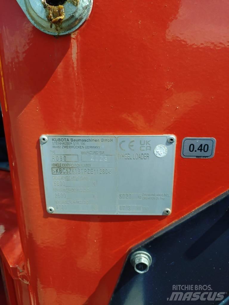 Kubota R 090 轮式装载机