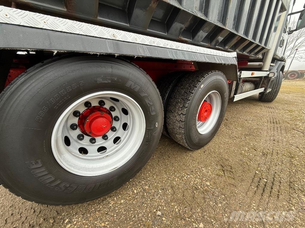 Scania T 144-530 自卸式货车