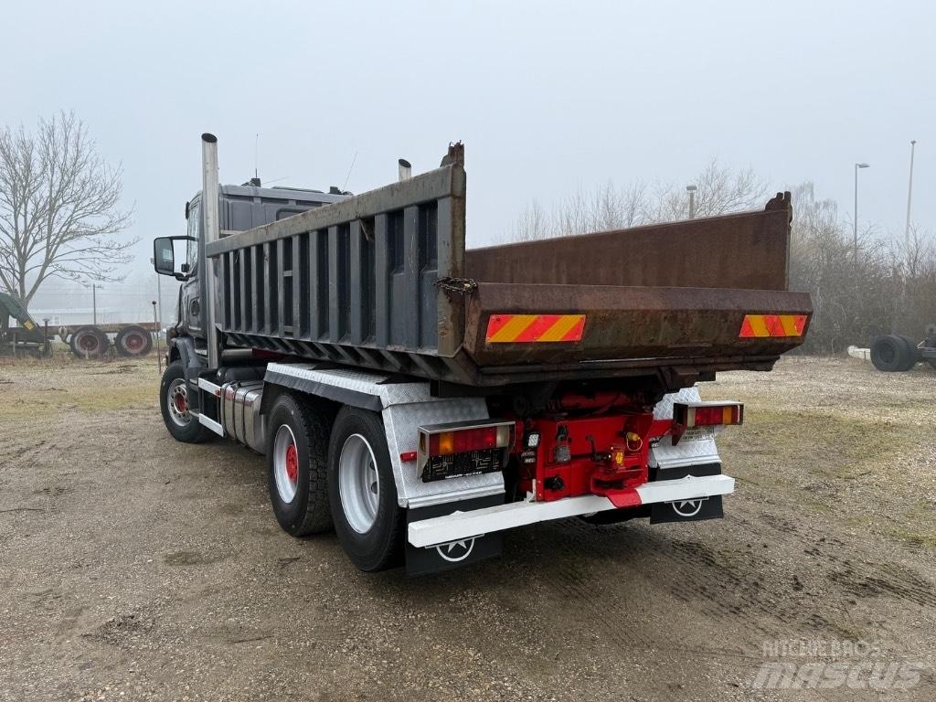 Scania T 144-530 自卸式货车