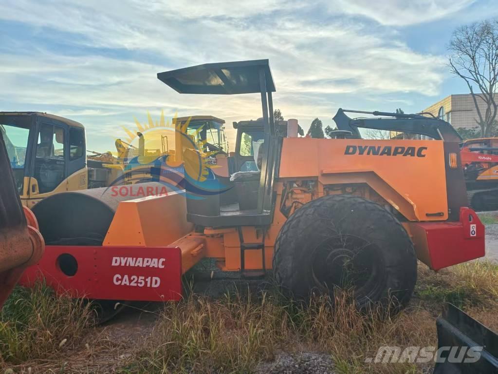 Dynapac CA 251 D 单轮压路机