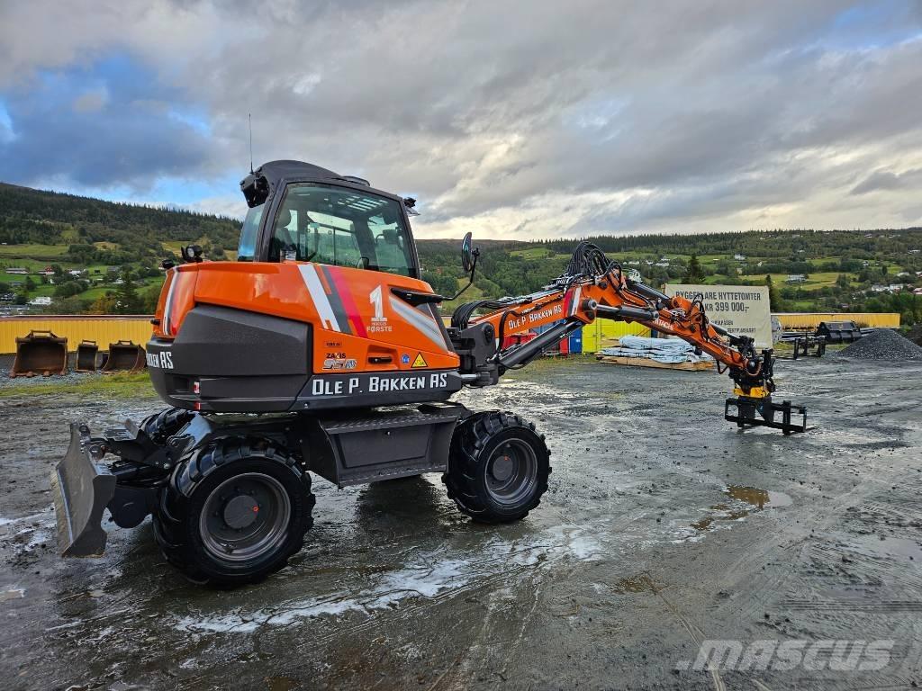 Hitachi ZX 95 W-7 轮式挖掘机