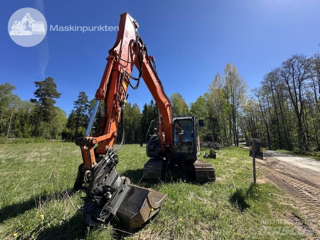 Hitachi ZX 135 US-6 履带挖掘机